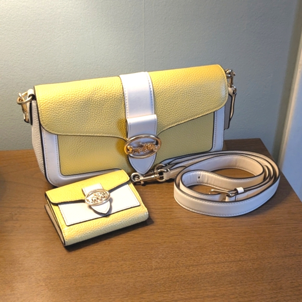 Georgie Coach Women's Bag And Wallet Set